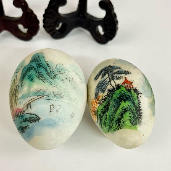 Vintage Set of Hand Painted Oriental Landscape Stone Egg - Picture 10 of 12
